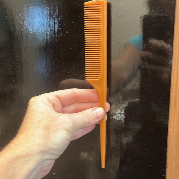 12 pack of combs - Picture 3 of 3